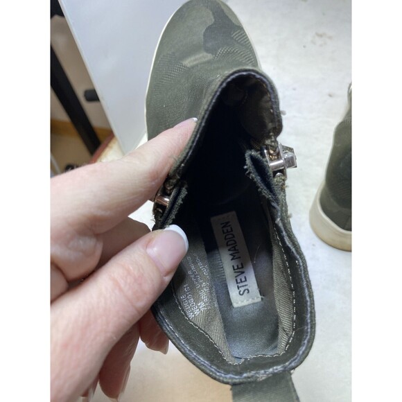Steve Madden Women's Wedgie Camo Sneakers Ankle Bootie Size 7 WEDG01S1 - Picture 6 of 7